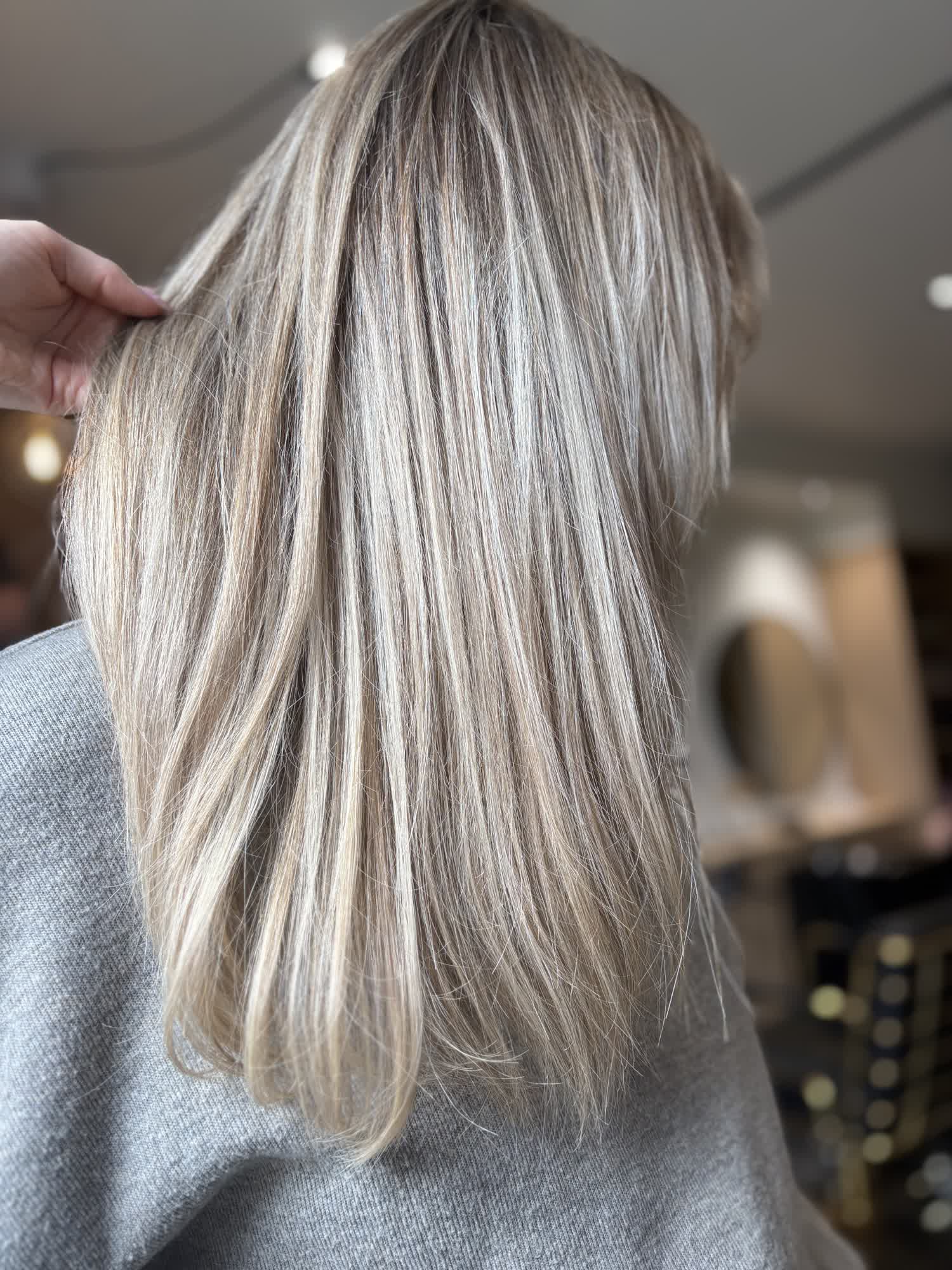 Balayage resultaat bij kapsalon Snip’Em in Herenthout.